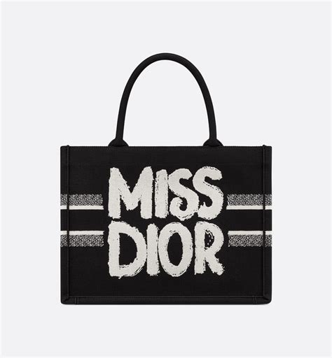 miss dior graffiti bag